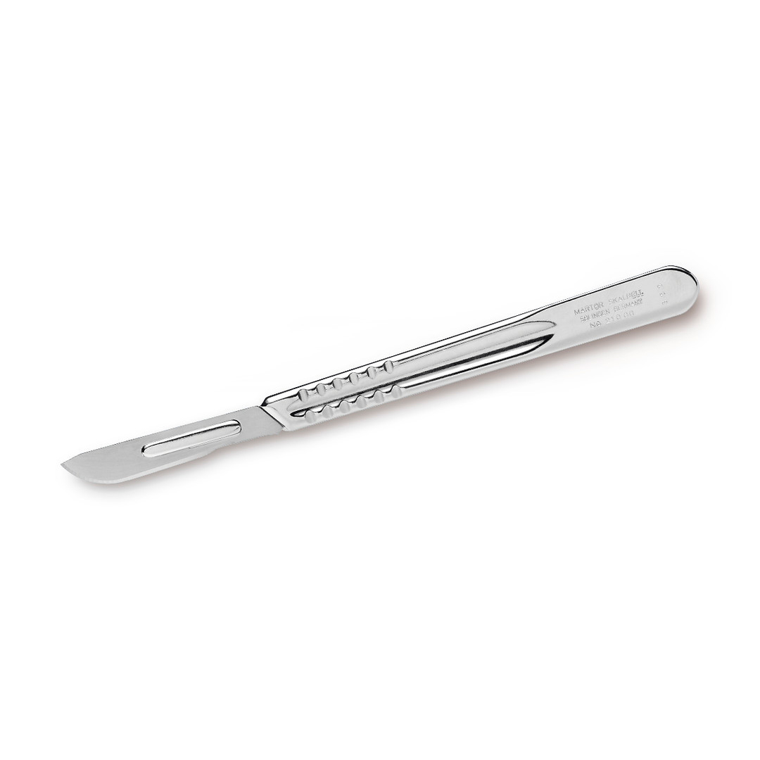 Scalpel Blade with Handle available in online  pharmacy qatar, doha 